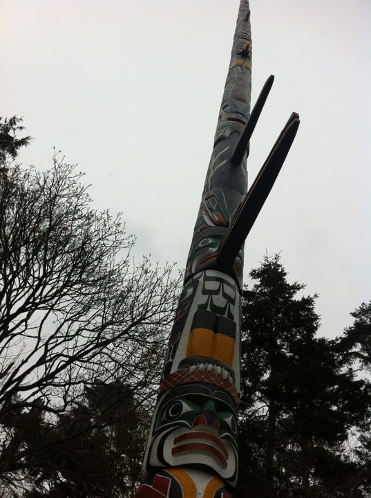 World S Tallest Totem Pole Circle Dr Victoria Bc Mapquest