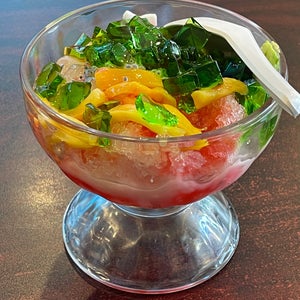 Elmhurst, New York NY - Neighborhood Guide | Trulia