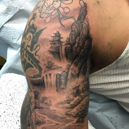 Progressive Tattoo photo 3