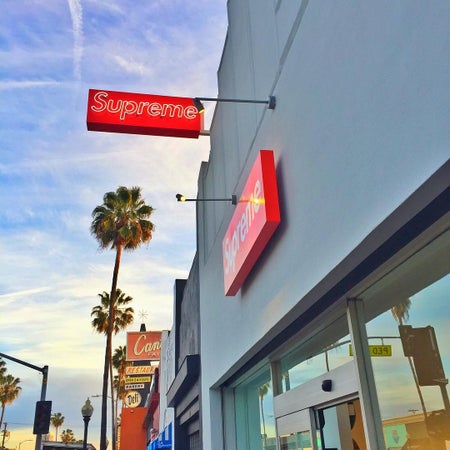 洋書 Supreme 439 N Fairfax Ave Los Angeles SUPREME - CLOSED - Updated September 2025 - 265 Photos & 425
