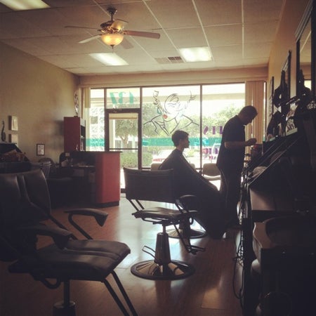 J D Tapps Hair Studio