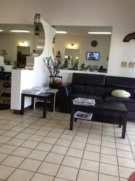 Song Yuni Hair Salon