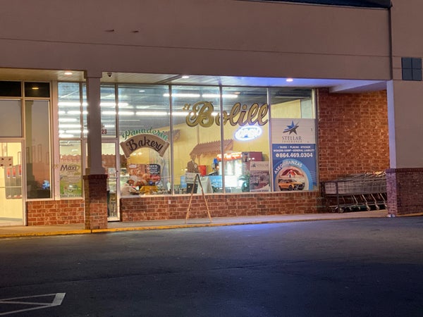 El Bolillo bakery