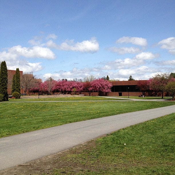 Kellas Hall, SUNY, Potsdam, NY - MapQuest