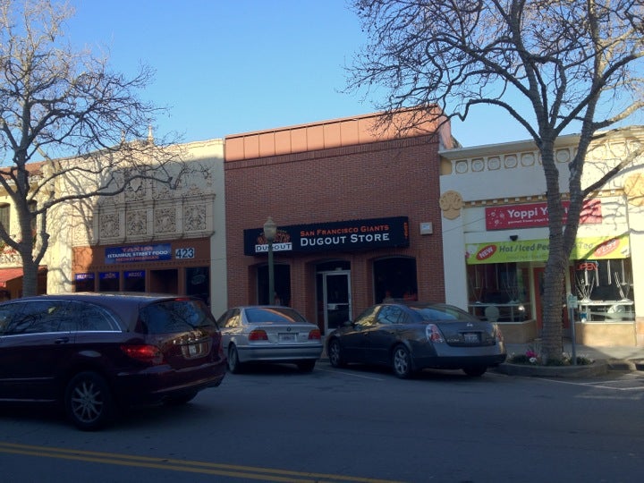 Giants Dugout Store - Palo Alto, CA