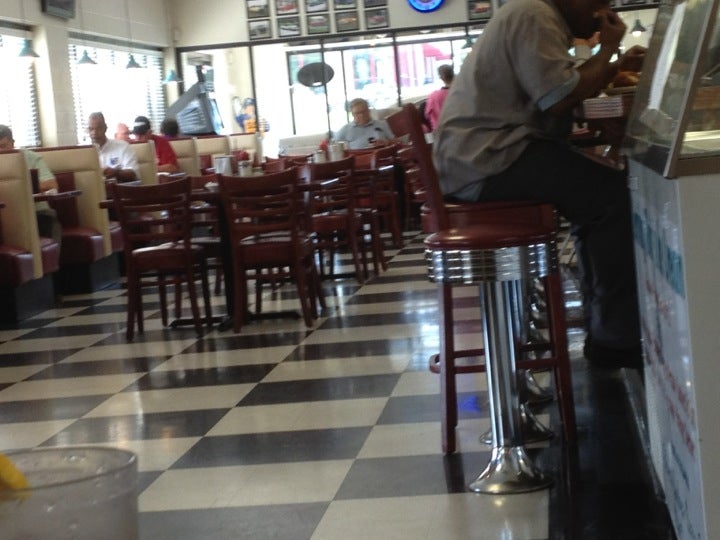 Punchy's Diner, 550 Concord Pkwy N, 280276739, Concord, NC, Diner