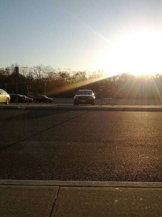 Ridgewood Park And Ride Airport Shuttle www.mapquest.com