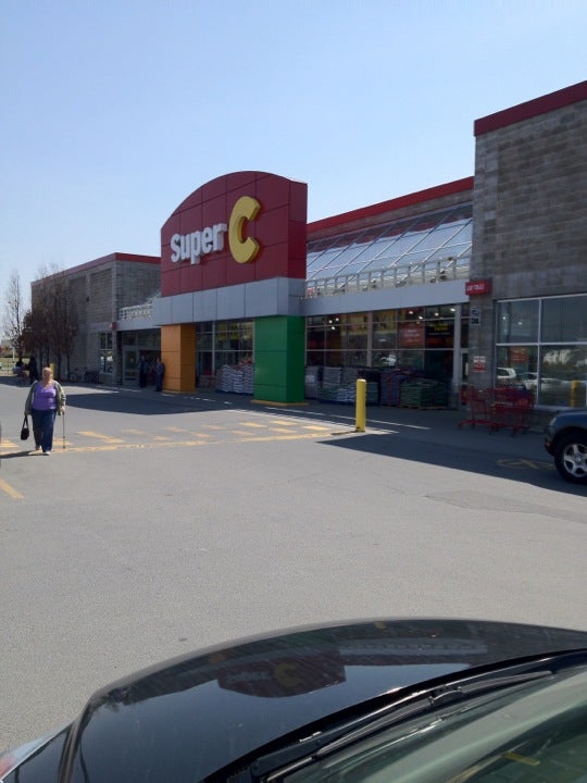 Super C, 1620 Boulevard MgrLanglois, SalaberrydeValleyfield, QC