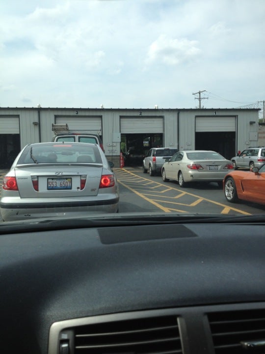 Illinois Air Team Emissions Testing Station, 1850 W ster Ave