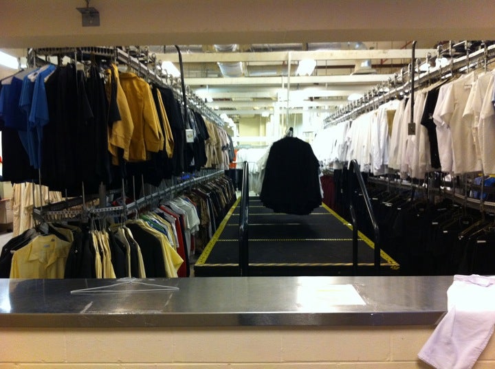 Laundry JW Marriott, 4040 Central Florida Pkwy, Orlando, FL