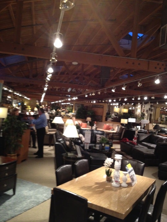 Ashley Furniture Venice Blvd