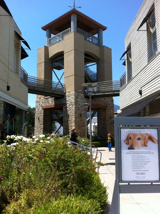 The Village at Corte Madera Shopping Center, 1532 Redwood Hwy, Corte