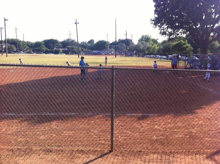 Spring Valley Elementary School, 13535 Spring Grove Ave, Dallas, TX