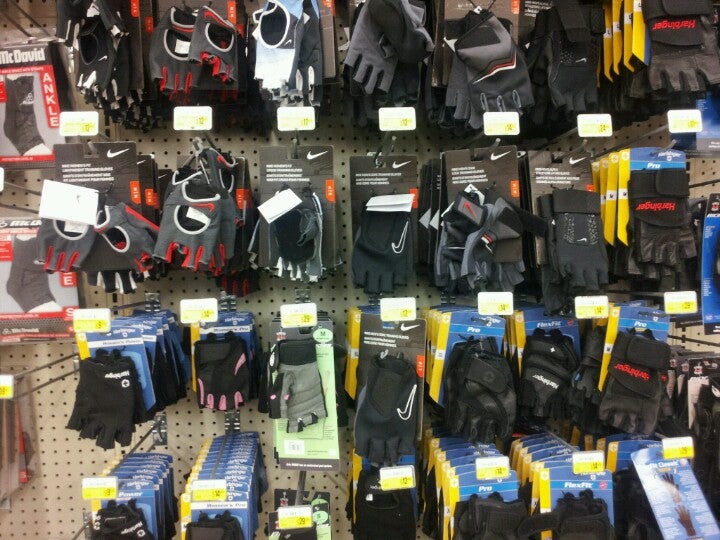 ACADEMY SPORTS + OUTDOORS - 17 Photos & 28 Reviews - 2643 NW Loop 410, San  Antonio, Texas - Shoe Stores - Phone Number - Yelp