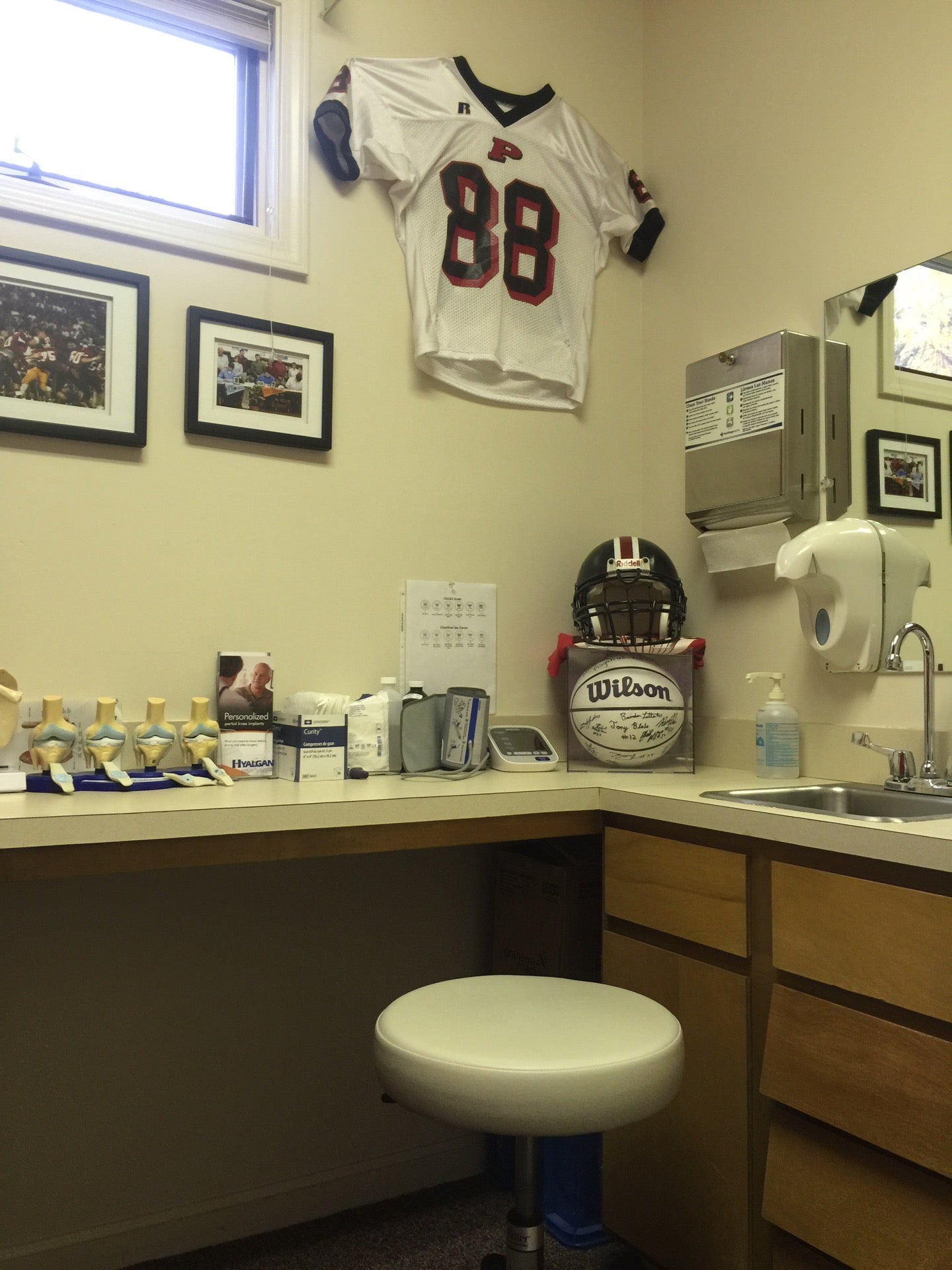 Andrew Kersten MD Southeastern Sports Medicine, 35 Valley View Ter, Waynesville, NC, General