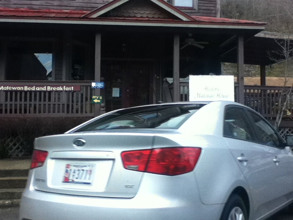 Historic Matewan House Bed and Breakfast, Corner Of Mate And Ferrell