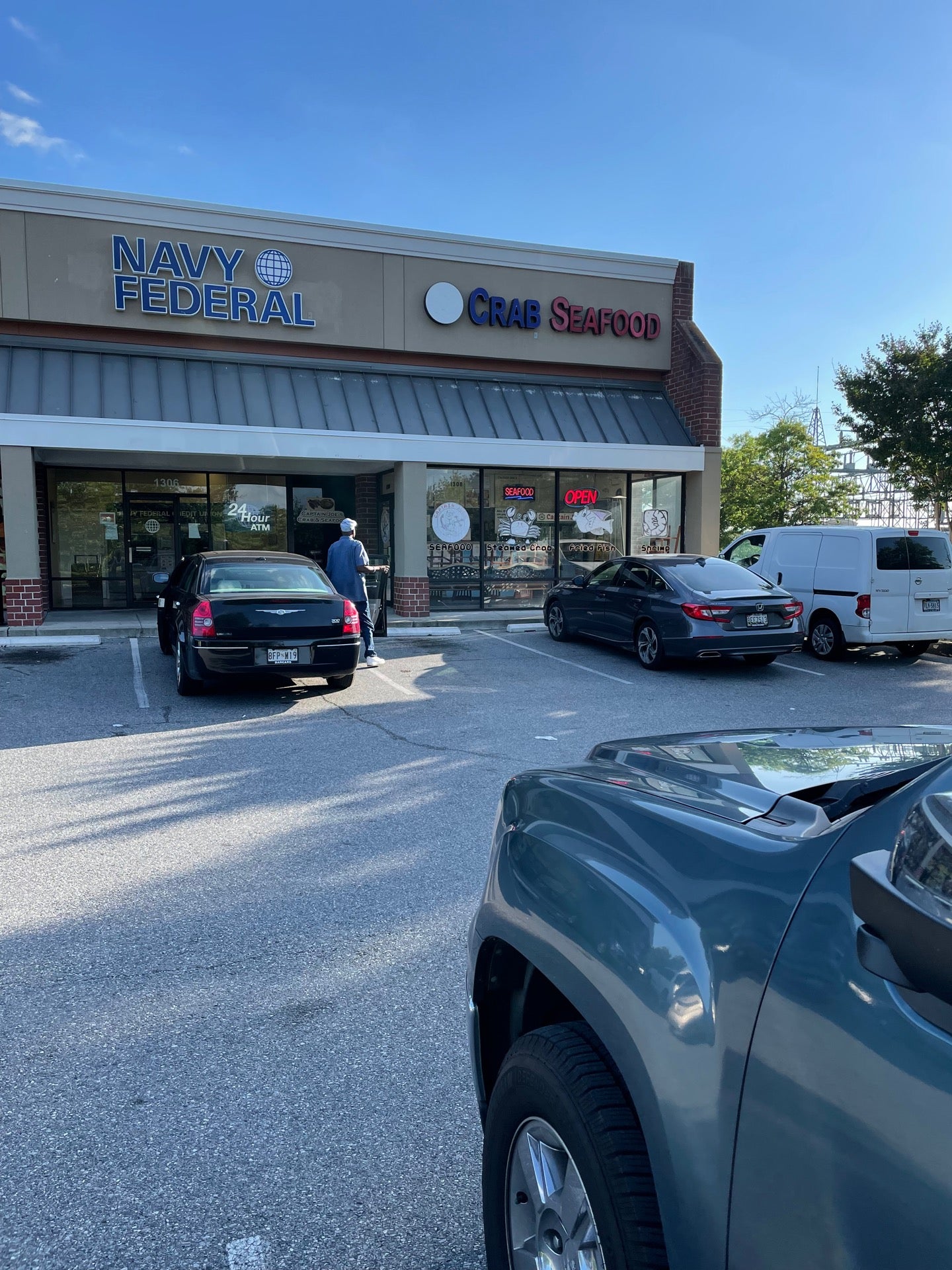 Captain Joe Crab & Seafood, 1308 Smallwood Dr W St. Charles Towne Plaza