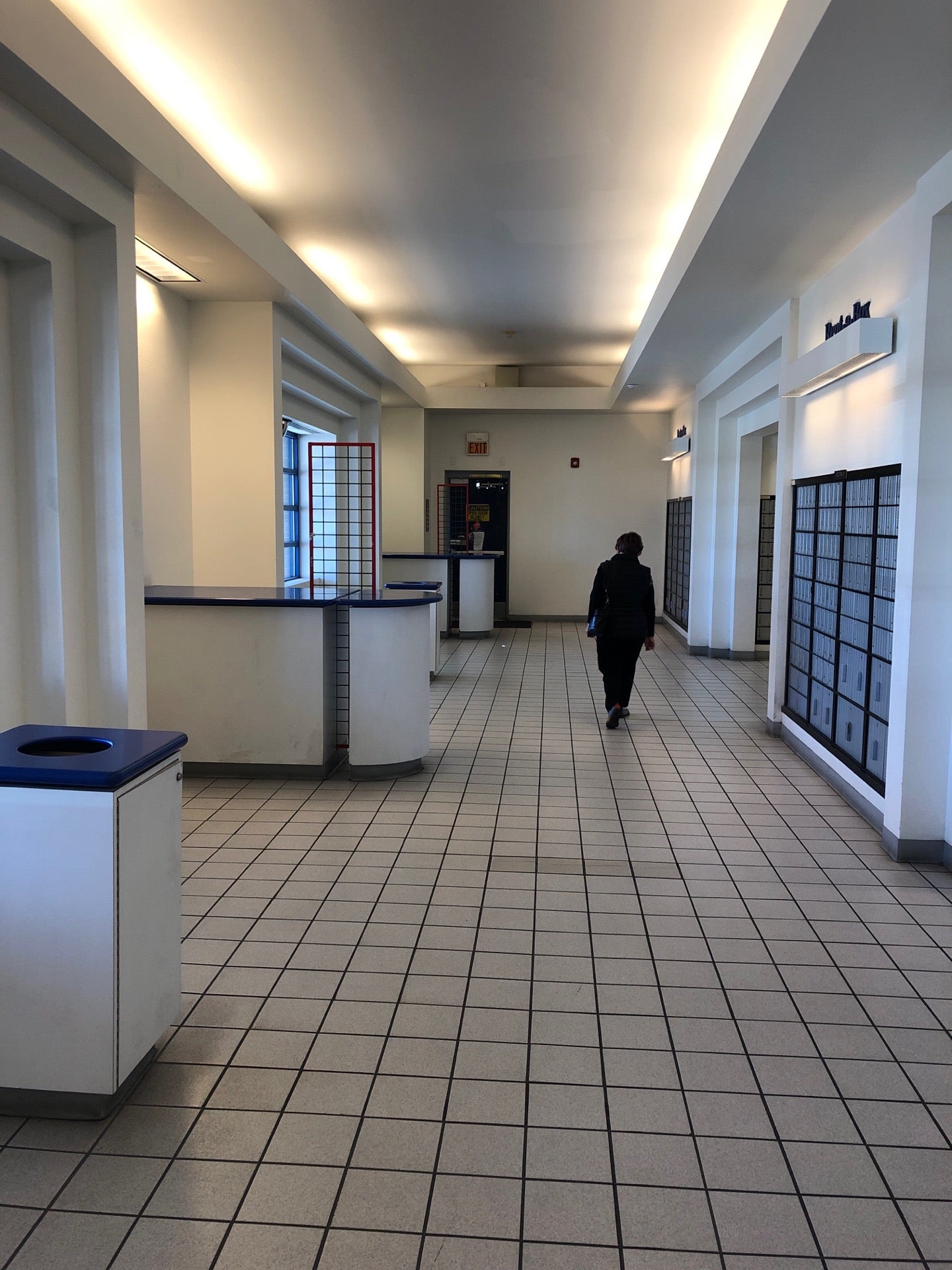 United States Postal Service, 2505 Graceland Dr NE, Albuquerque, NM