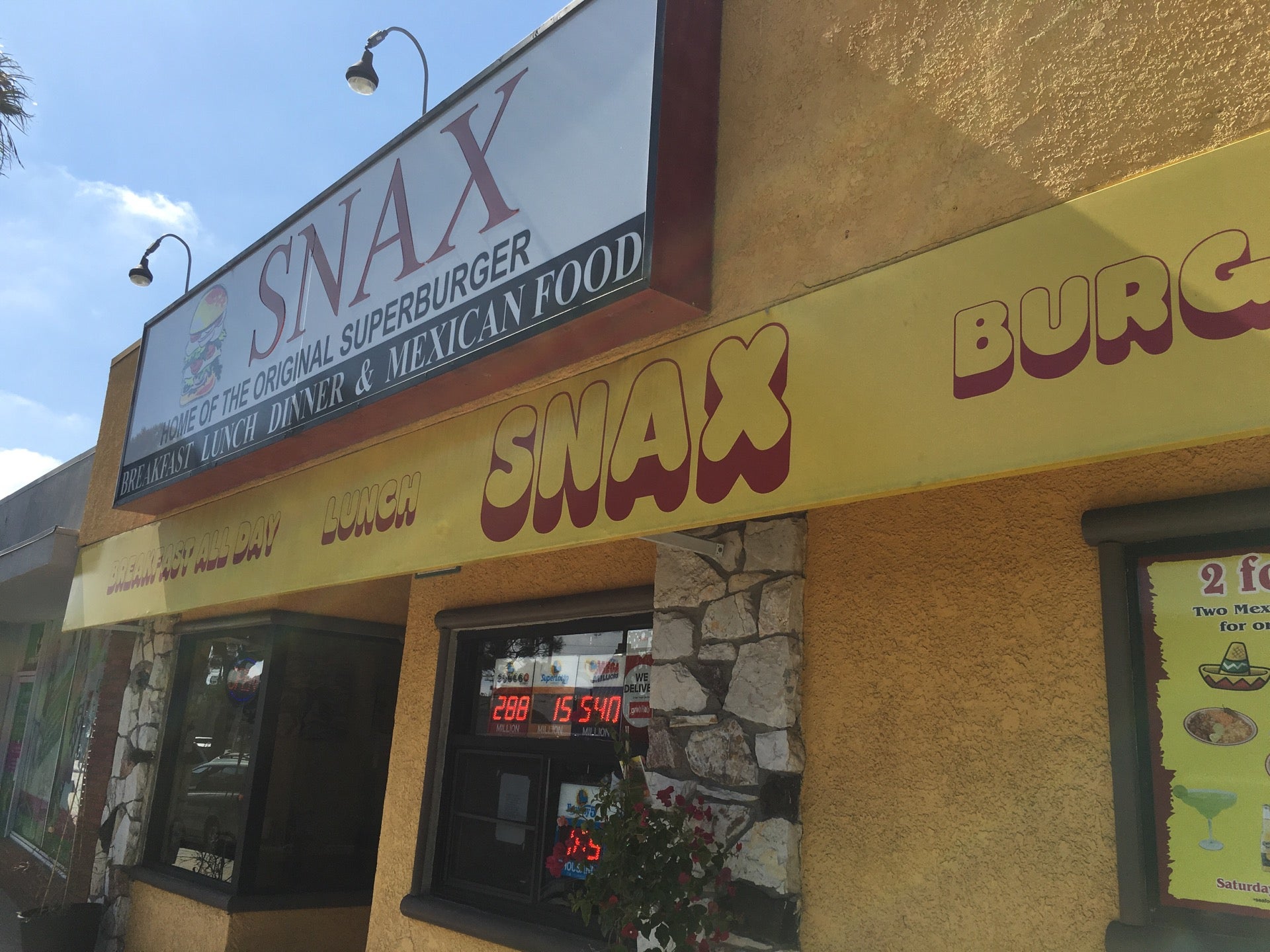 Snax Home of The Original Superburger, 2223 Artesia Blvd, Redondo Beach