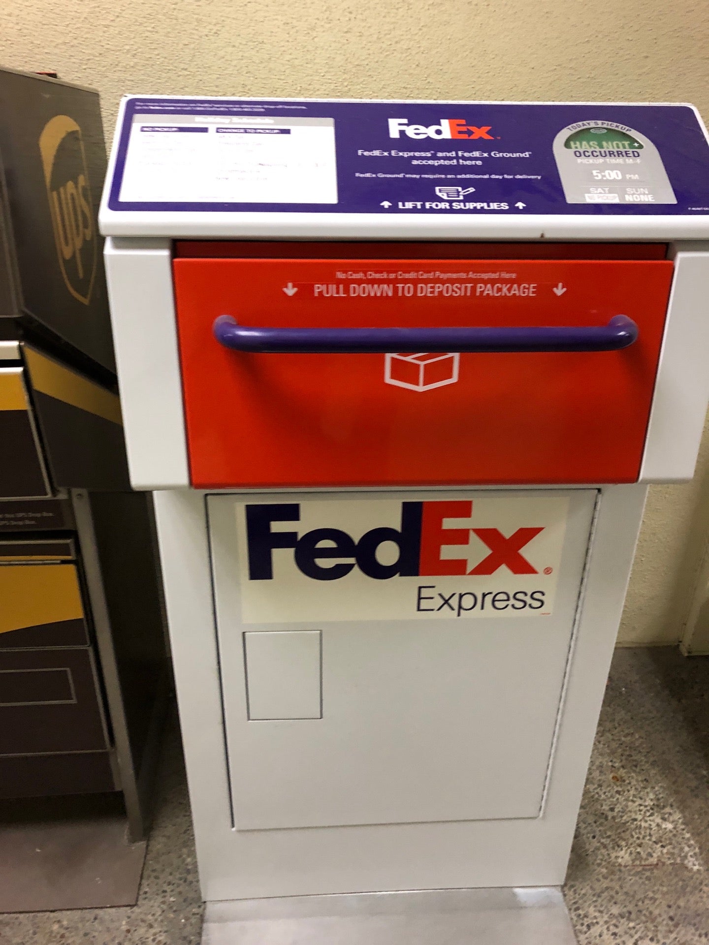 fedex drop box near me pickup times