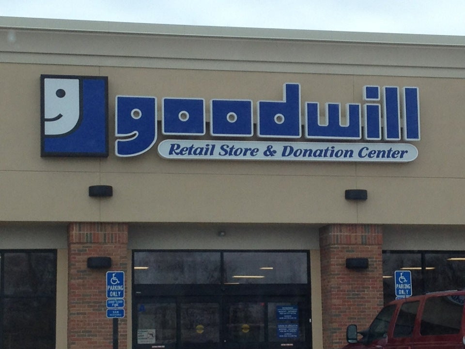Goodwill Store and Donation Center, 1405 Grindstone Pkwy, Columbia, MO