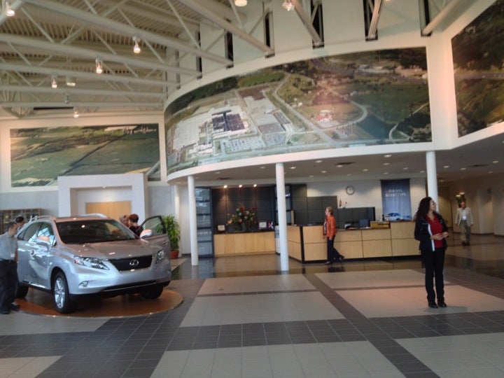 Toyota Motor Manufacturing Canada Inc, 1055 Fountain St N, Cambridge