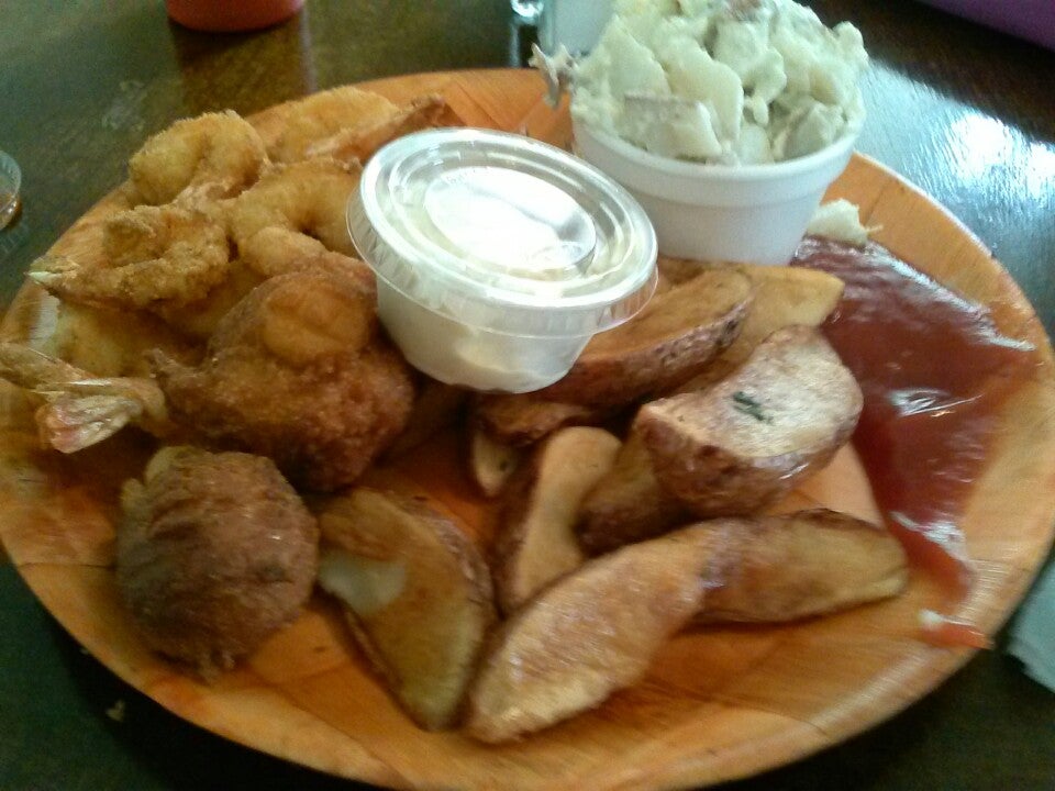 Russo's Seafood, 201 East 40th Street, Savannah, GA, Eating places