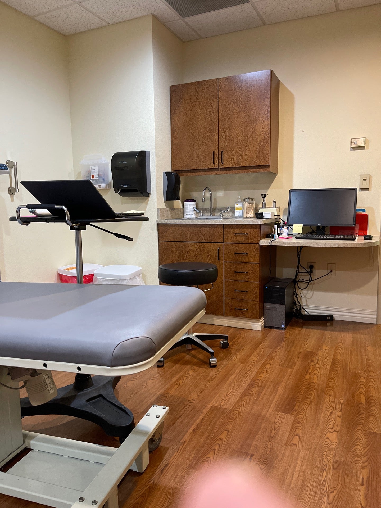 adi-advanced-diagnostic-imaging-4006-johnathan-st-waterloo-ia