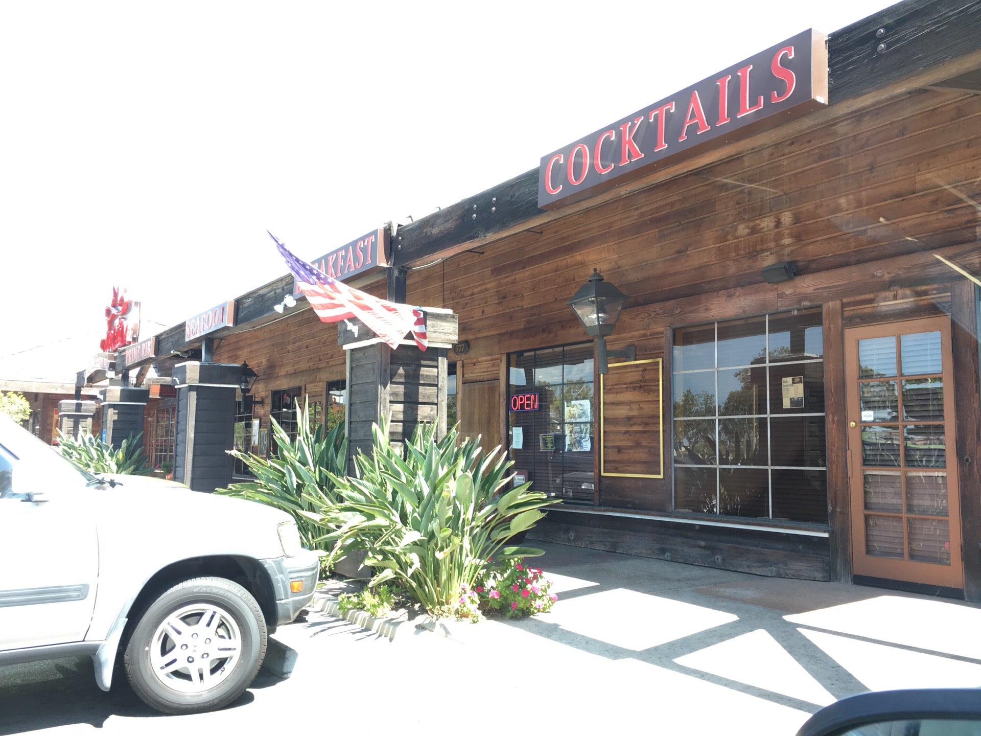 Junction Steakhouse and Sports Bar, 777 Jamacha Rd, El Cajon, CA, Bars MapQuest