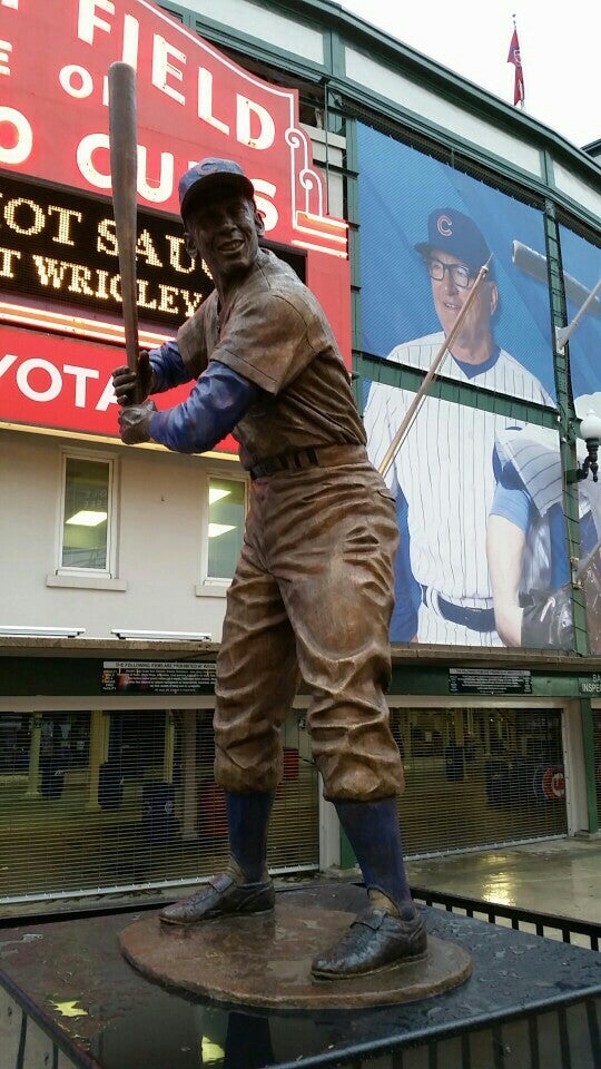 Ernie Banks Statue by Lou Cella - Wrigleyville - Chicago, IL