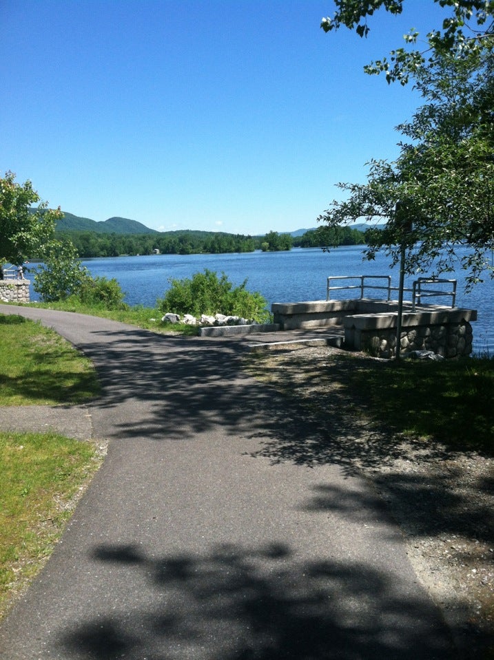 Farnams Causeway/Rail Trail, Cheshire, MA - MapQuest