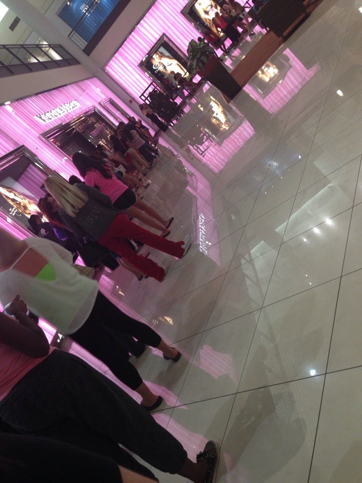 my victoria's secret store! arlington, texas #241. <3