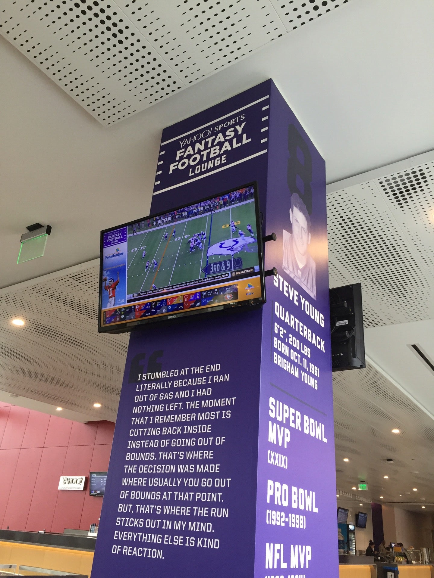 Yahoo! Fantasy Football Lounge - Levi's® Stadium