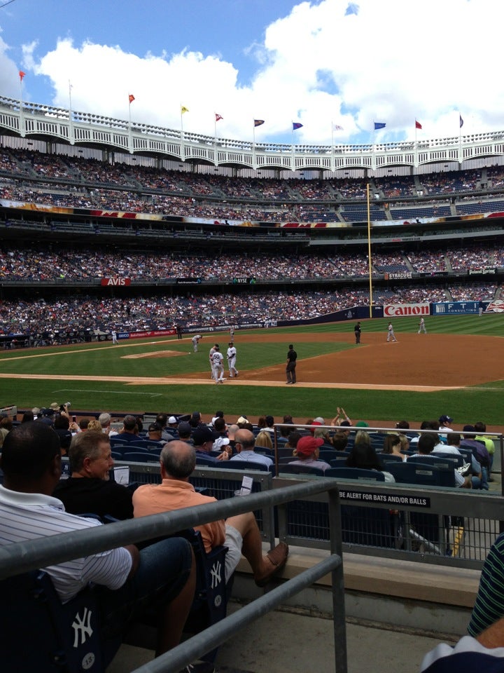 Yankee Stadium Team Store, 1 E 161st St, New York, NY, Gift Shops - MapQuest