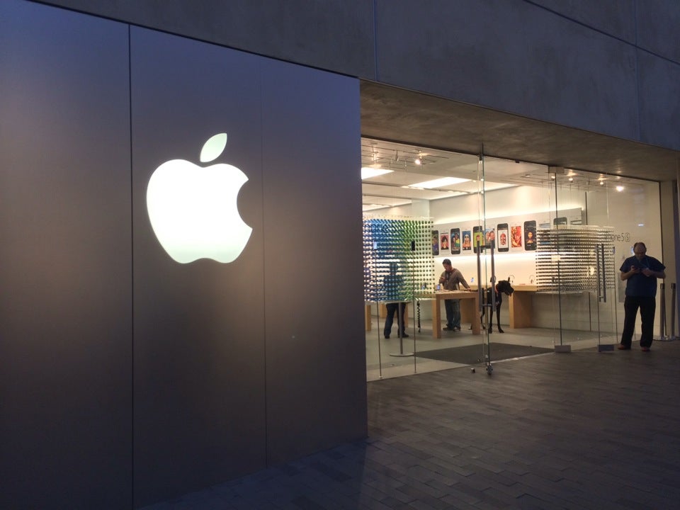 UTC - Apple Store - Apple