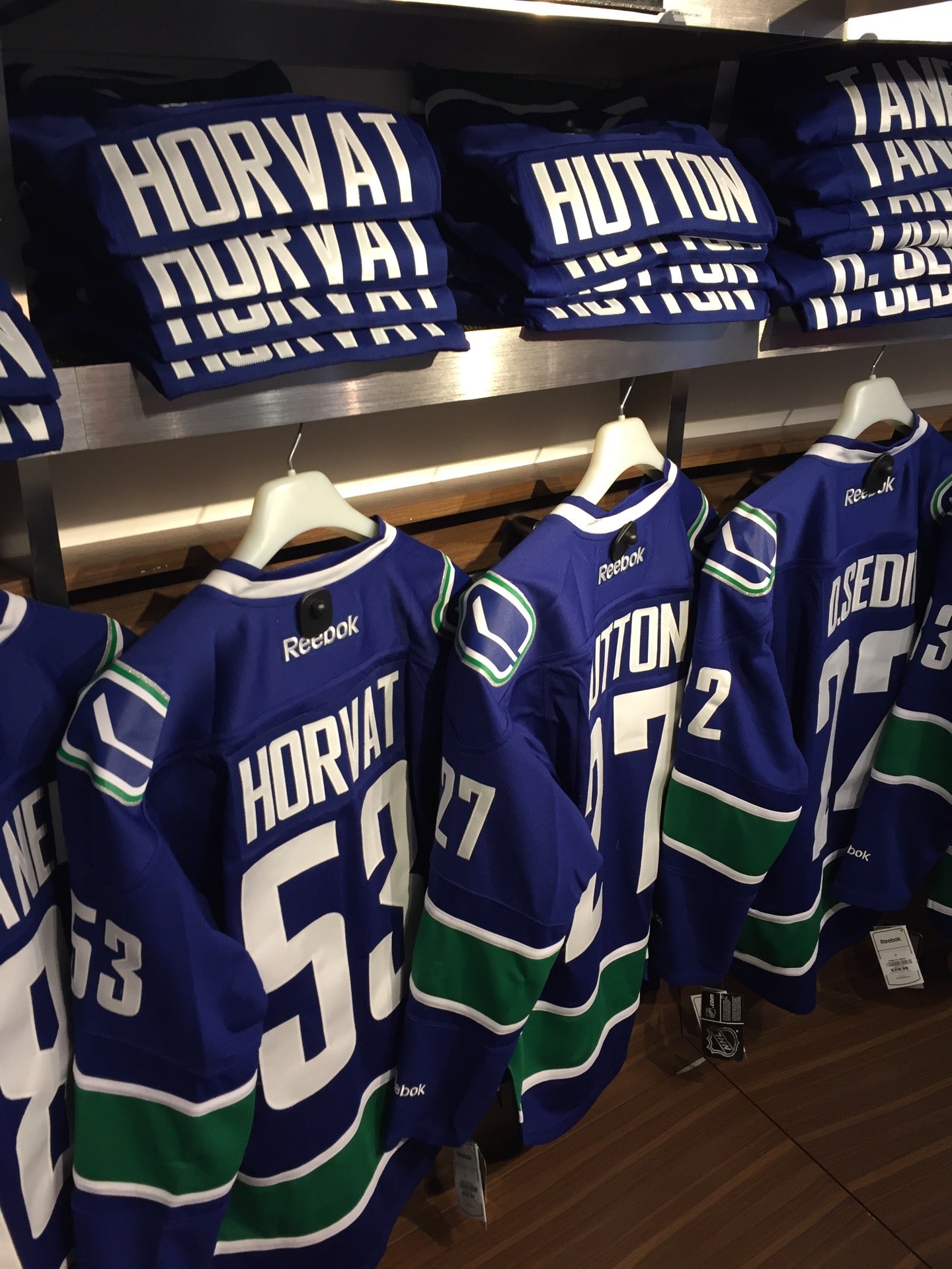 CANUCKS TEAM STORE - 15 Photos & 20 Reviews - 800 Griffiths Way, Vancouver,  British Columbia - Sports Wear - Phone Number - Yelp