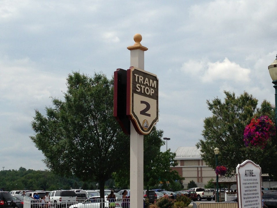 Hersheypark Parking Lot, 100 W Hersheypark Dr, Hershey, PA, Parking