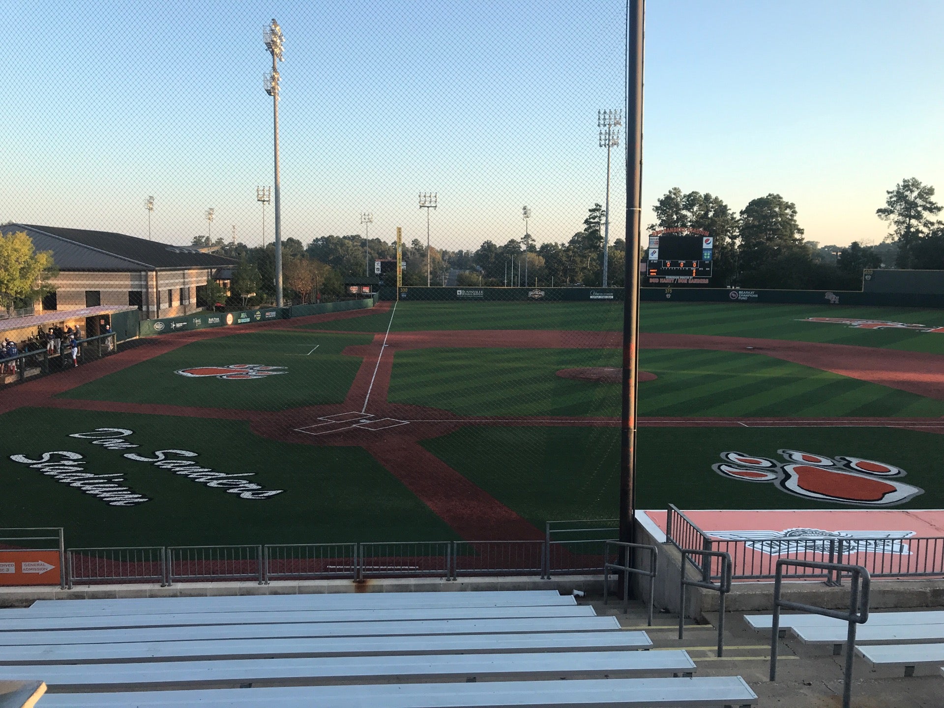 Don Sanders Stadium - Wikipedia