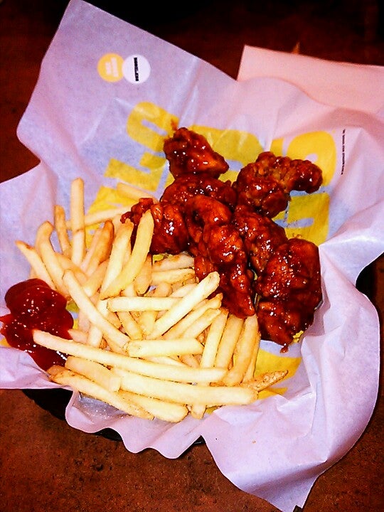 Buffalo Wild Wings, 240 S Brea Blvd, Brea, CA, Eating places MapQuest