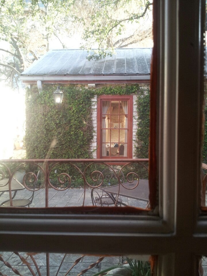 Carmelo's Italian Restaurant, 504 E 5th St, Austin, TX MapQuest