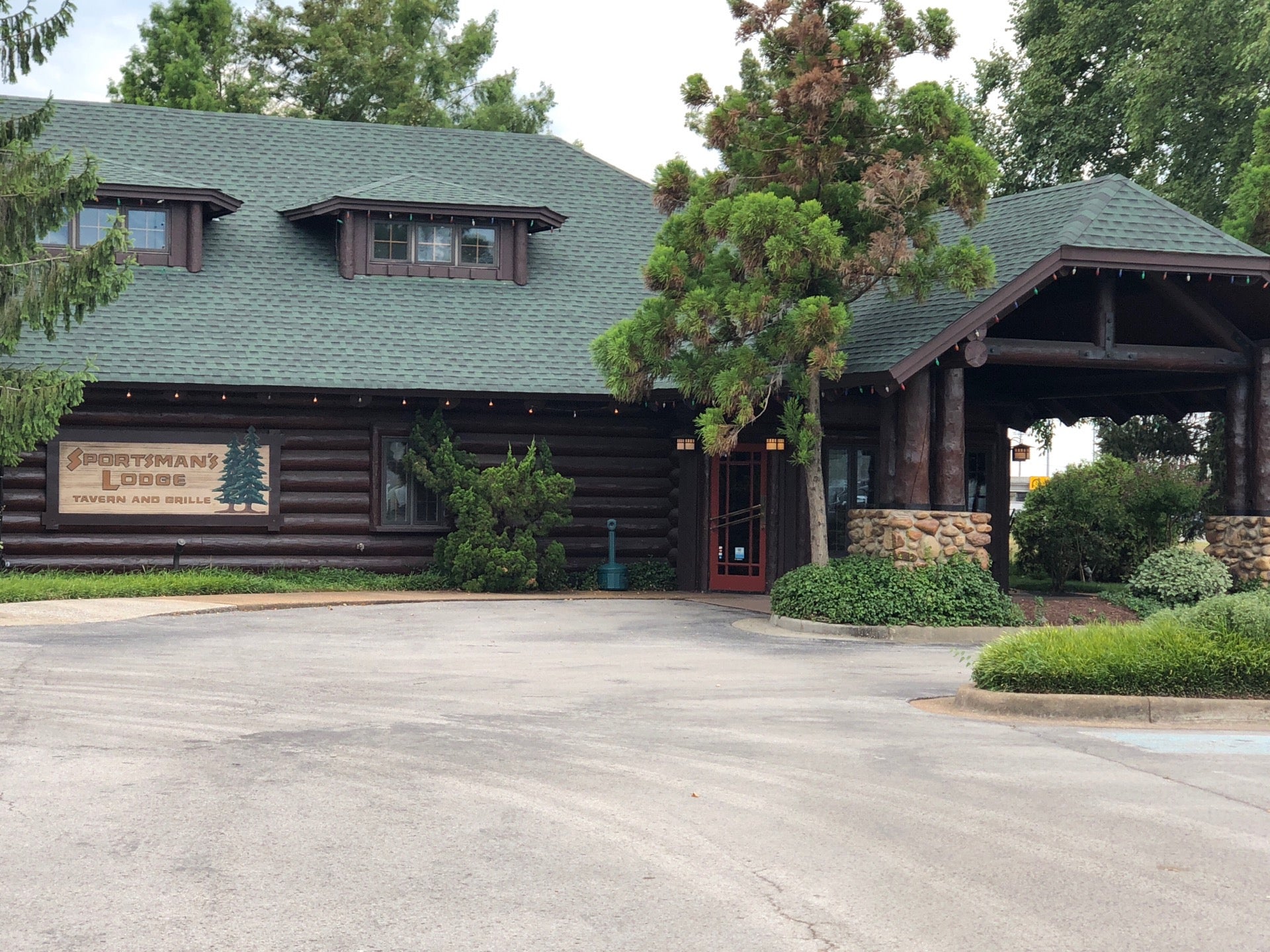 Sportsman's Grille and Lodge, 1640 Westgate Cir, Brentwood, TN, Grills -  MapQuest