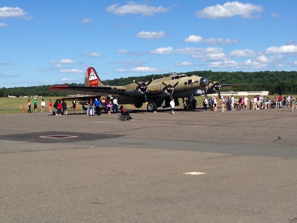 Waterbury Oxford Airport, 300 Christian St, Oxford, Town of, CT