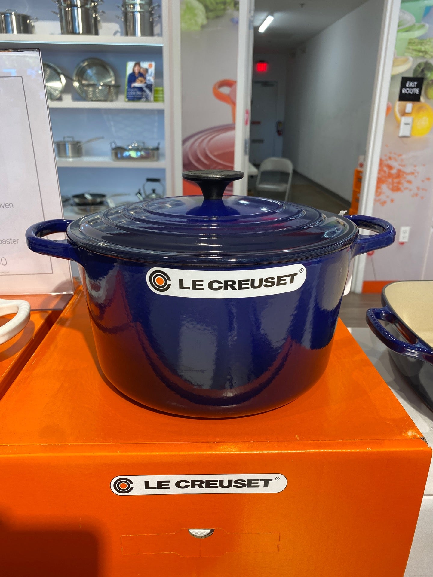 LE CREUSET OUTLET STORE - 114 Photos & 51 Reviews - 8325 Arroyo Cir,  Gilroy, California - Tableware - Phone Number - Yelp