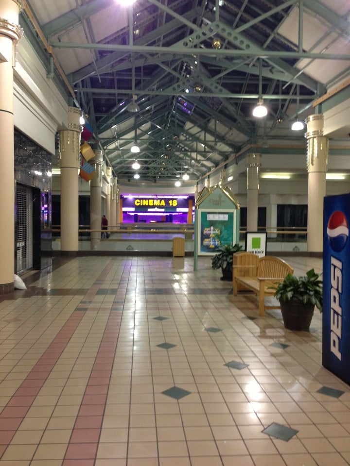 Classic Cinemas Charlestowne 18, 3740 E Main St, St Charles, IL, Movie