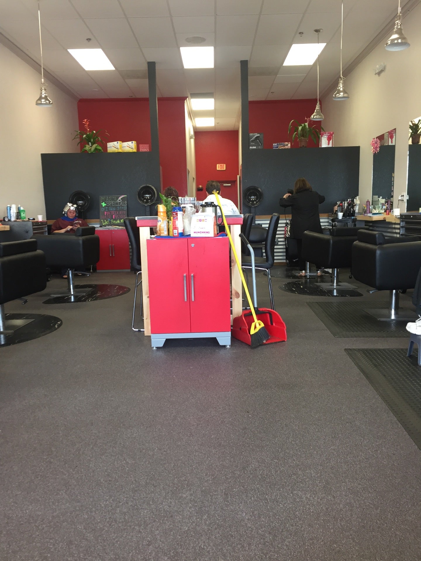 Gigi's Hair Spot/ Hair by Gigi, 8918 Lantana Rd, Lake Worth Beach, FL