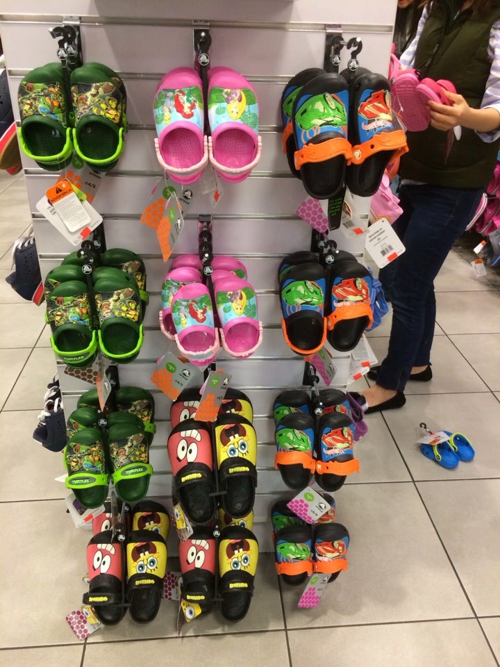 great mall crocs store