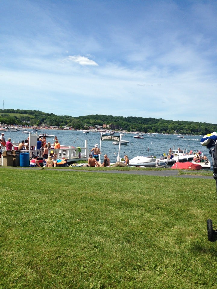 Indian Hills Pier, Fontana, WI MapQuest