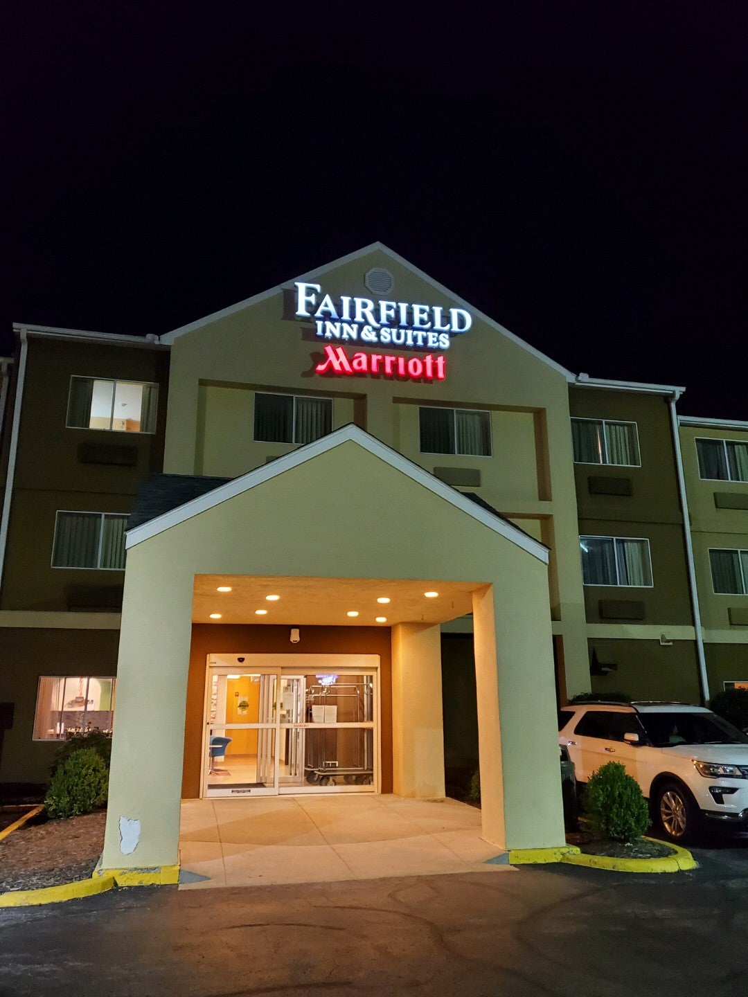 Fairfield Inn & Suites Kansas City Lee's Summit, 1301 NE Windsor Dr, Lee's  Summit, MO, Hotels & Motels - MapQuest
