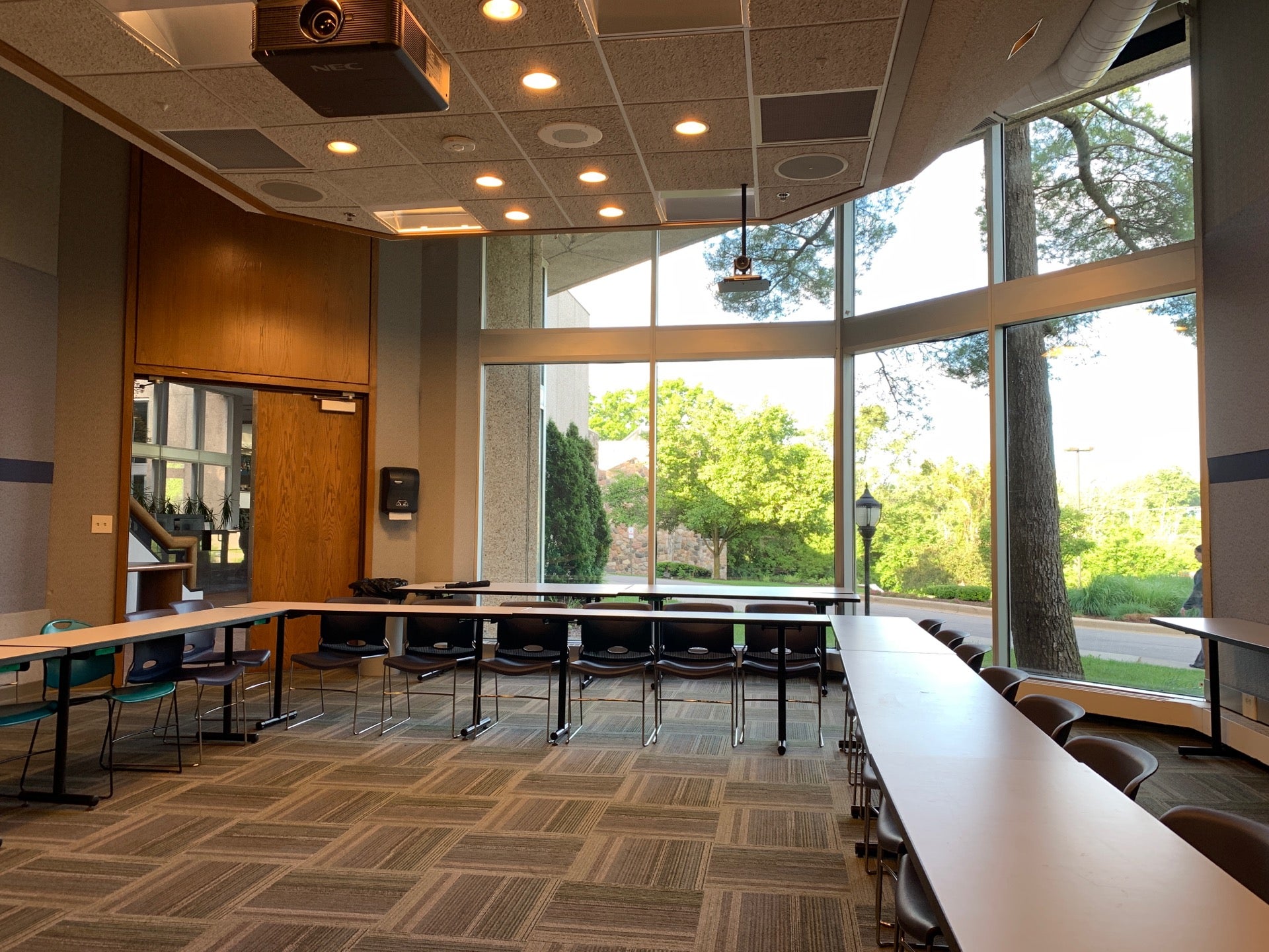 Raymond James, 25900 Telegraph Rd, Southfield, MI, Financial Advisory Services MapQuest