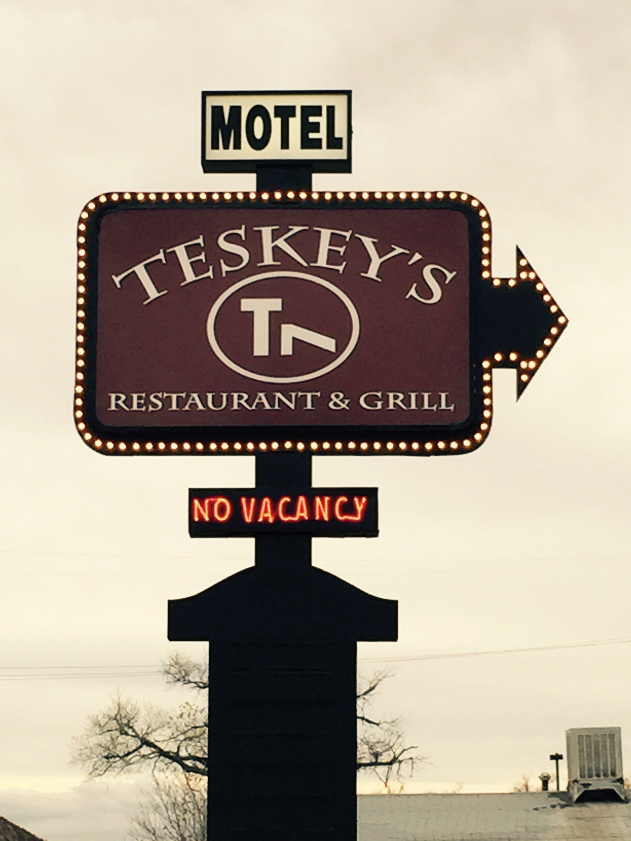 Teskey's Restaurant & Grill, 10050 S State Route 69, Mayer, AZ, Eating